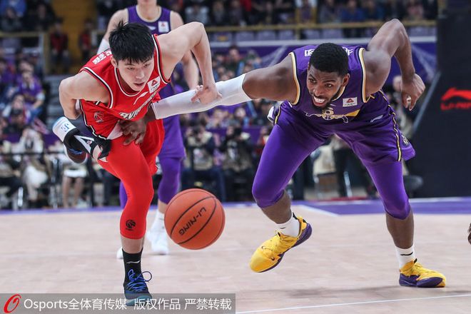 江苏队交战开门红，慢慢调整领航好局(一艘船12人只能救6个答案)