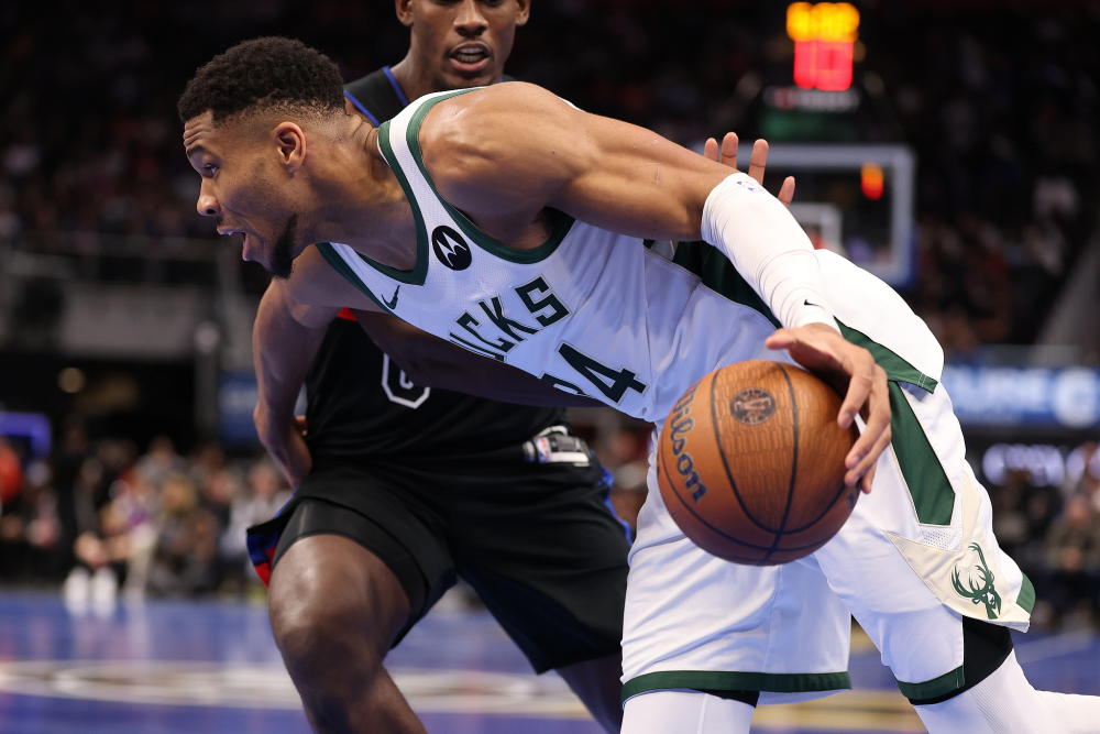 意大利豪取七连胜，锁定小组第一晋级的简单介绍