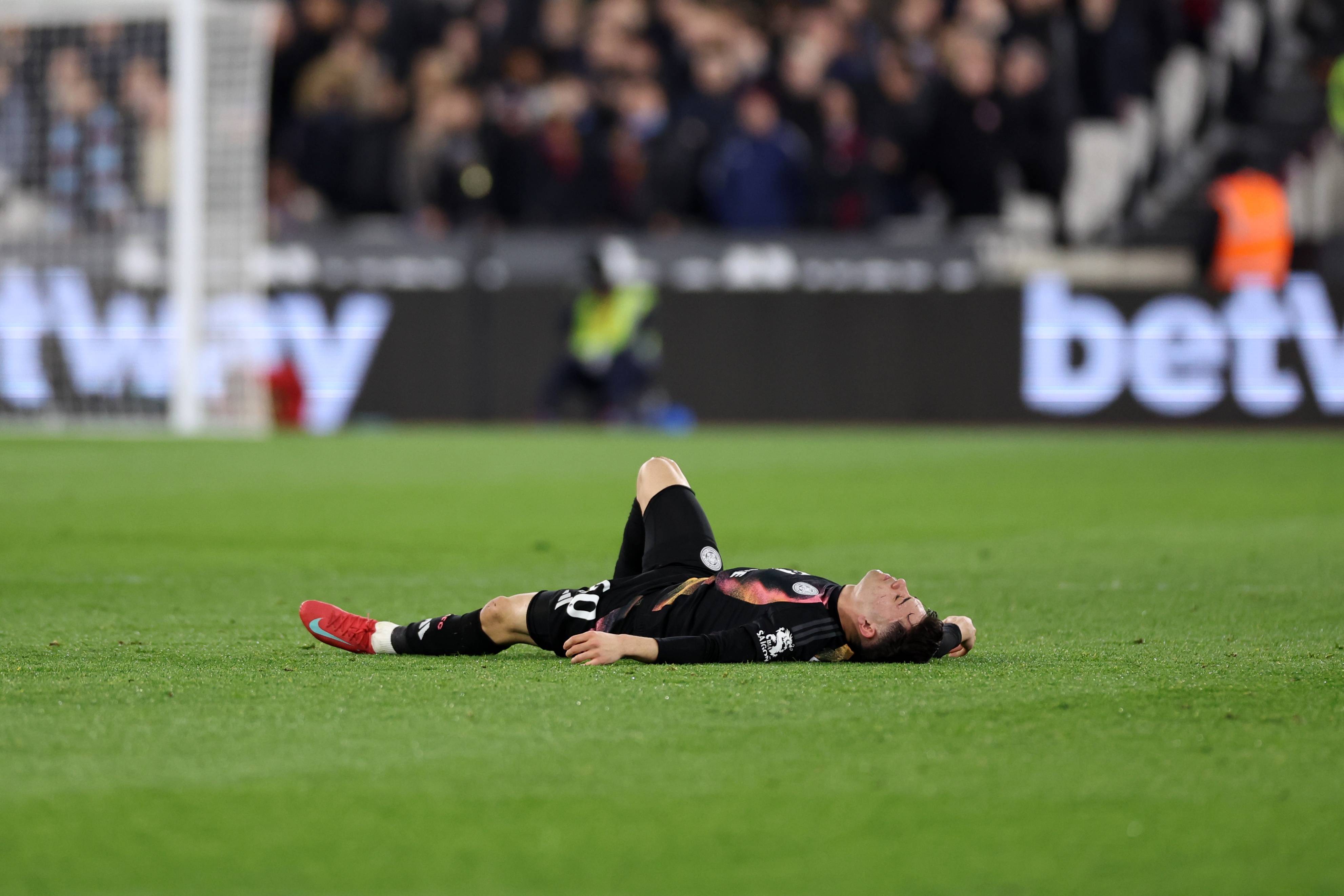 关于摩纳哥战平对手，保级希望稍有起色的信息